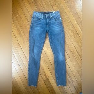 Lucky Brand Women's Classic Blue Skinny Jeans
